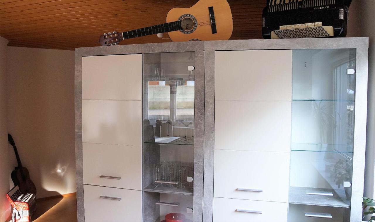 Bodensee Apartment "La Musica" ميكنبورن المظهر الخارجي الصورة
